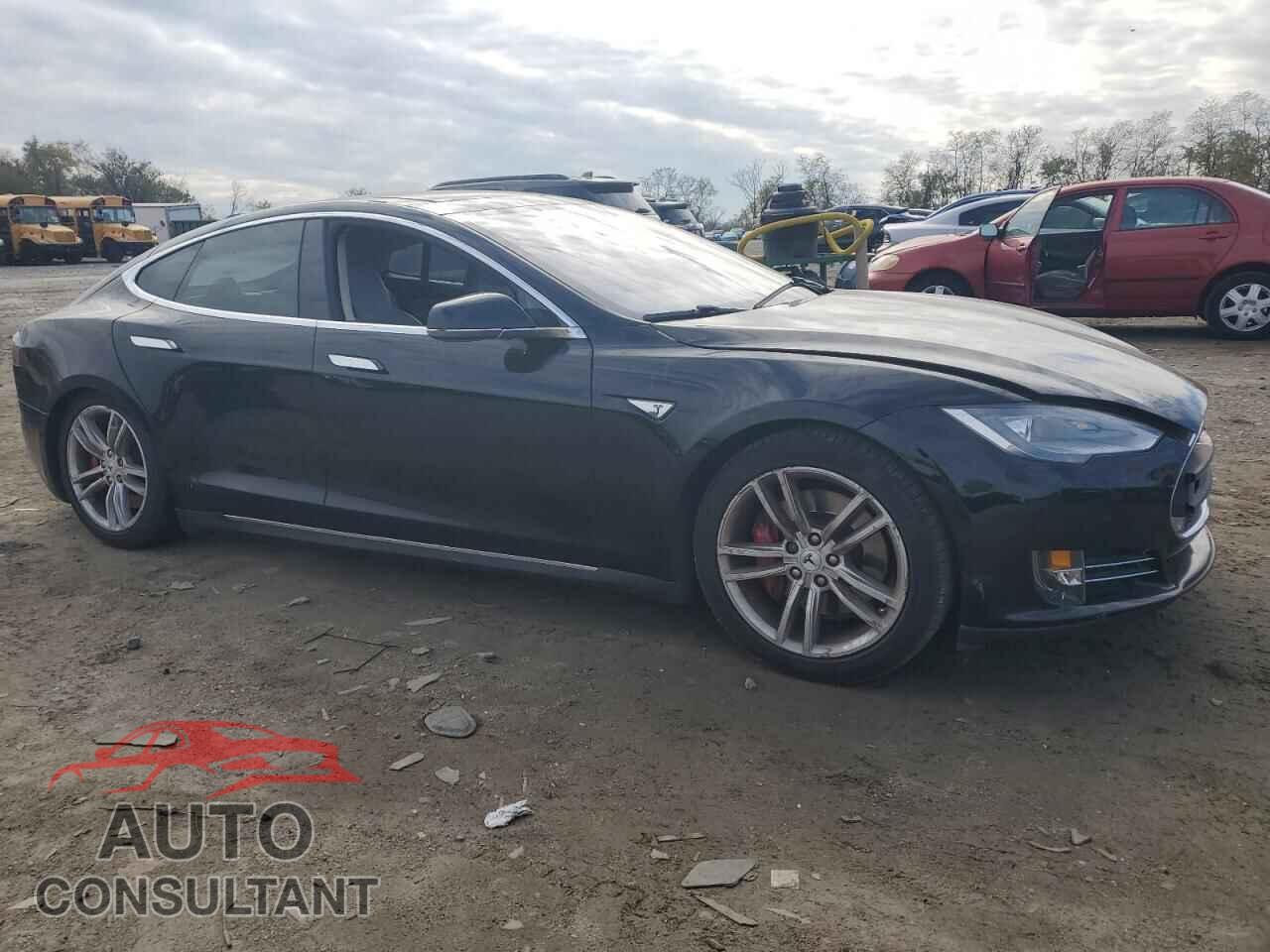 TESLA MODEL S 2013 - 5YJSA1CN5DFP07265