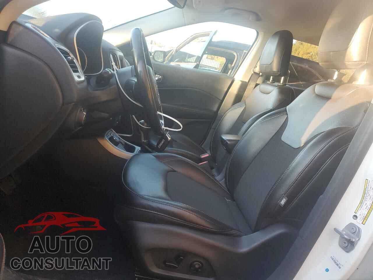JEEP COMPASS 2020 - 3C4NJDBB7LT149862