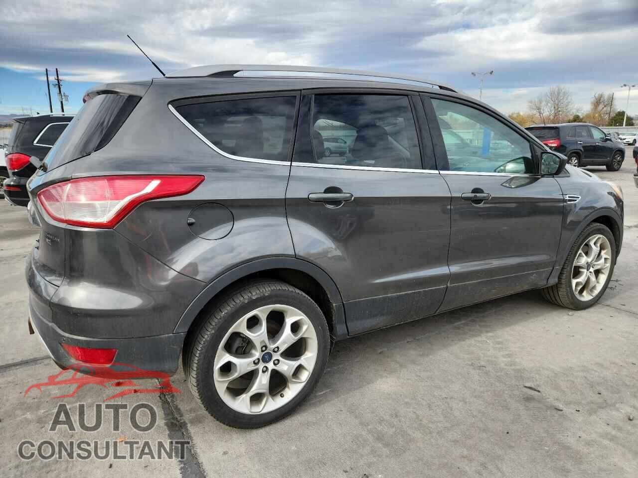 FORD ESCAPE 2015 - 1FMCU9J97FUC62193
