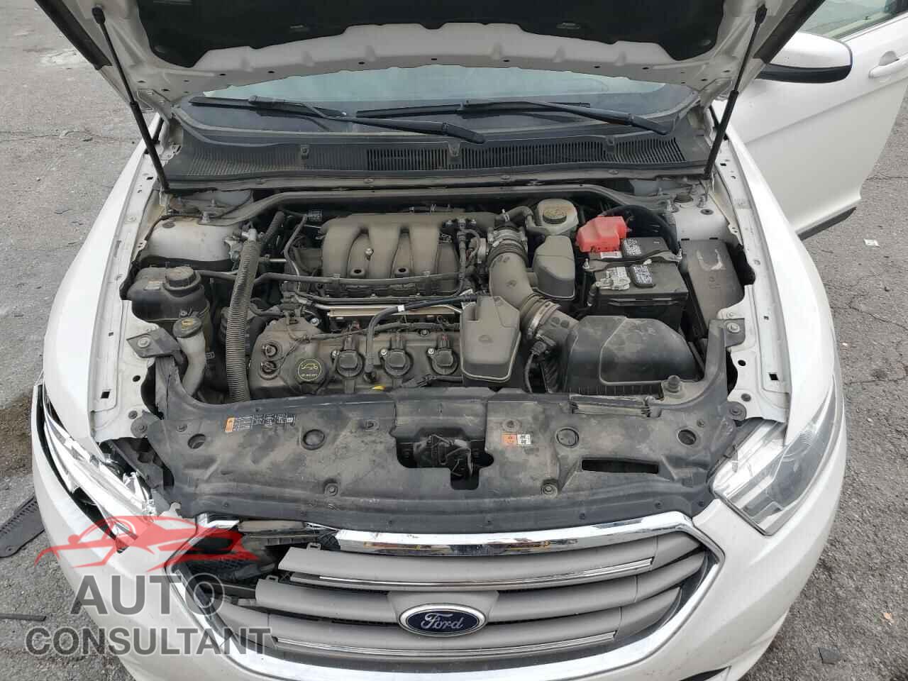 FORD TAURUS 2015 - 1FAHP2E83FG206220