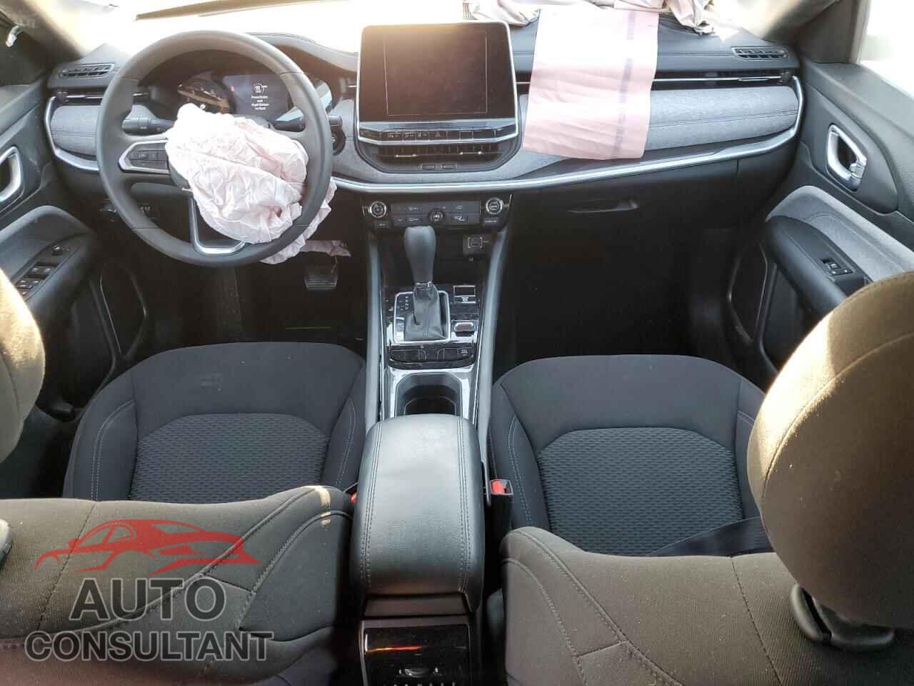 JEEP COMPASS 2025 - 3C4NJDAN7ST566103