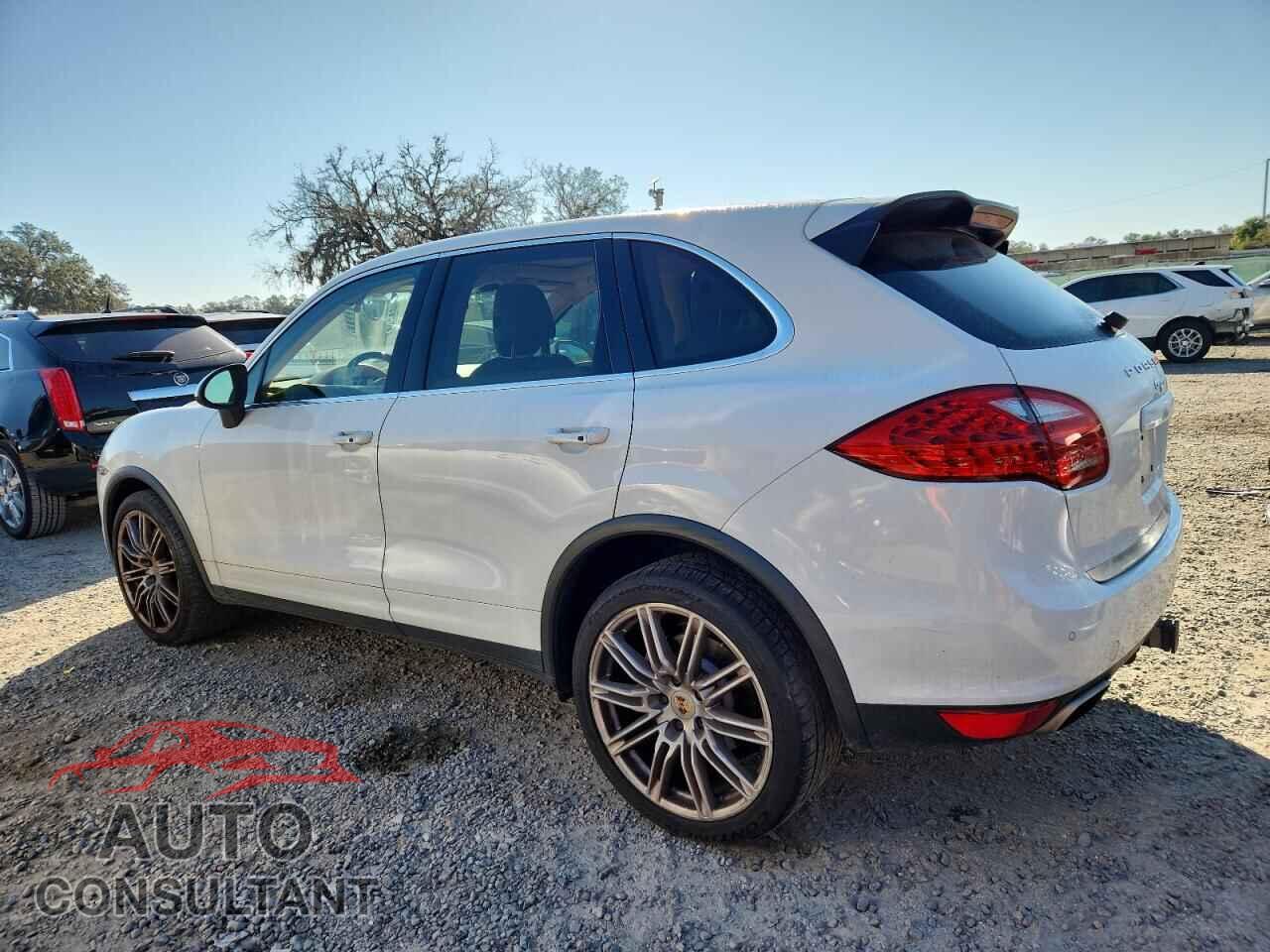 PORSCHE CAYENNE 2013 - WP1AA2A20DLA10561