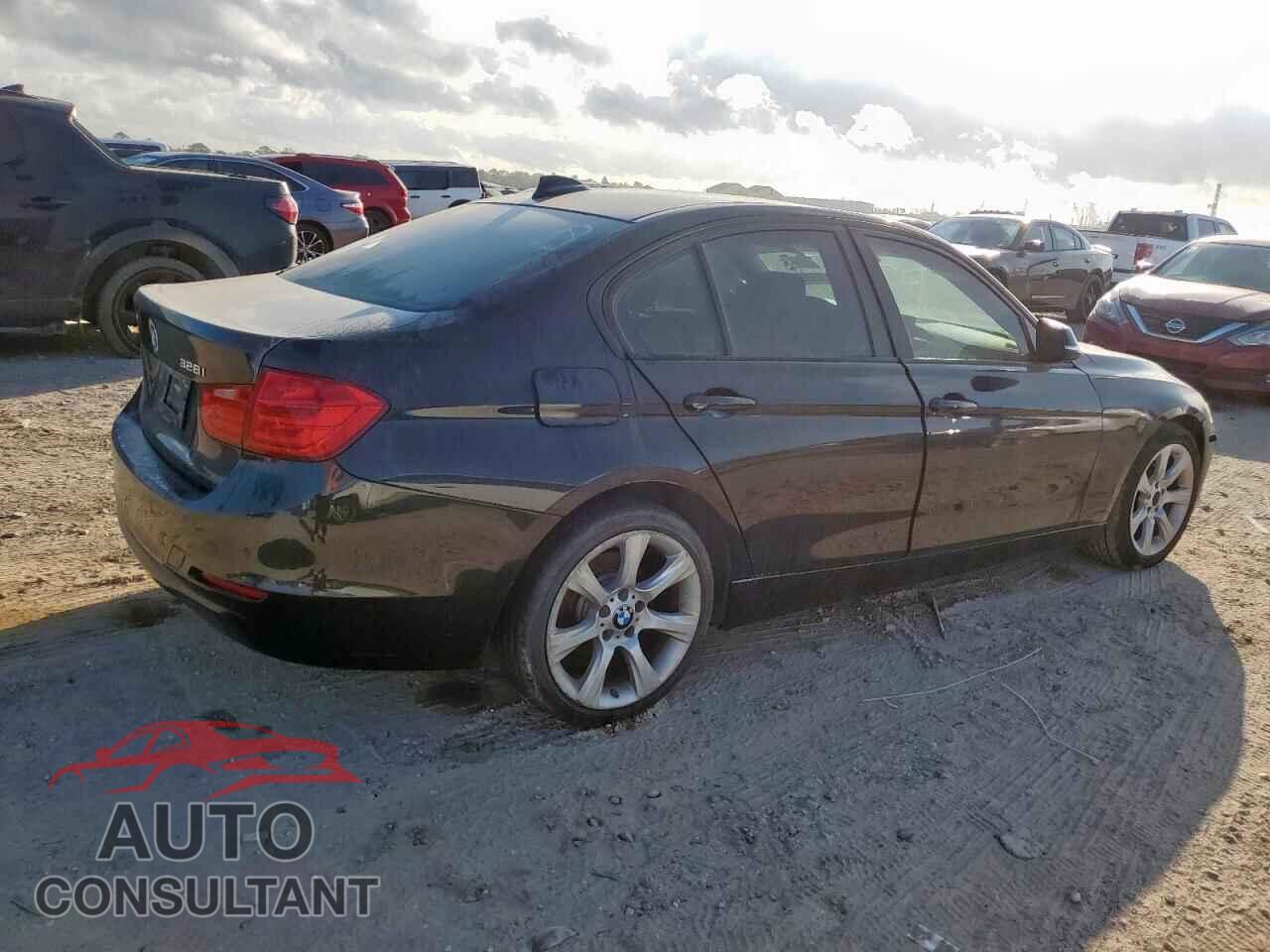 BMW 3 SERIES 2015 - WBA3A5C52FF608409