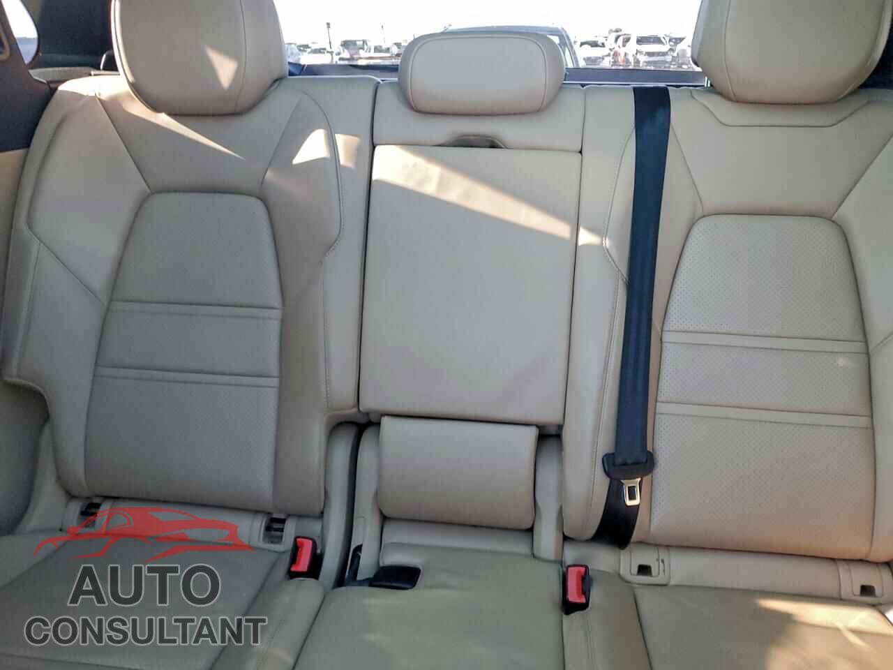 PORSCHE CAYENNE 2019 - WP1AB2AY9KDA65745