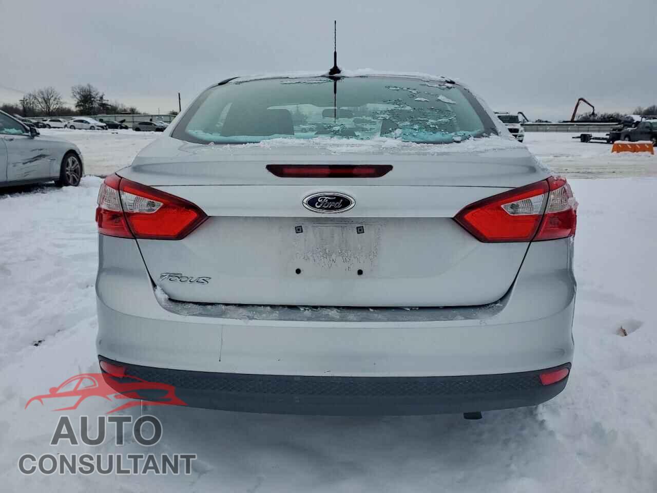 FORD FOCUS 2012 - 1FAHP3E22CL384365