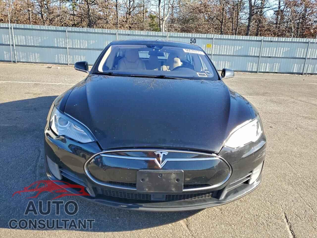 TESLA MODEL S 2015 - 5YJSA1E26FF118649