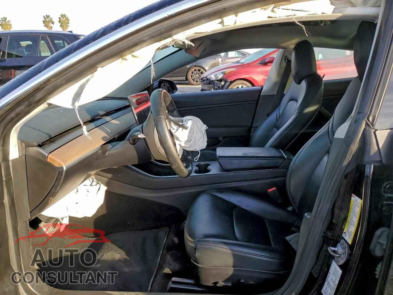 TESLA MODEL 3 2019 - 5YJ3E1EB8KF196983