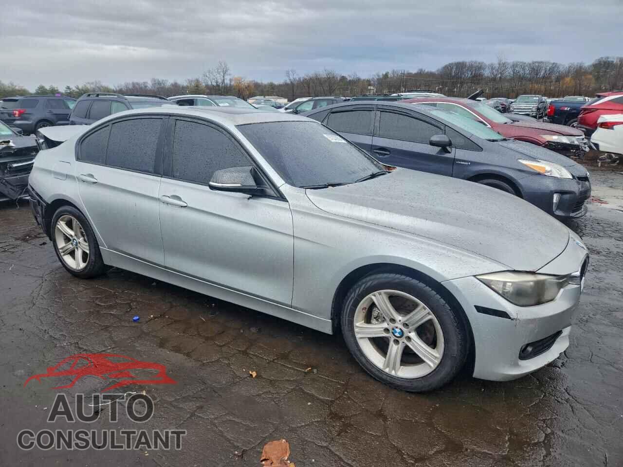 BMW 3 SERIES 2014 - WBA3C3C54EF985000