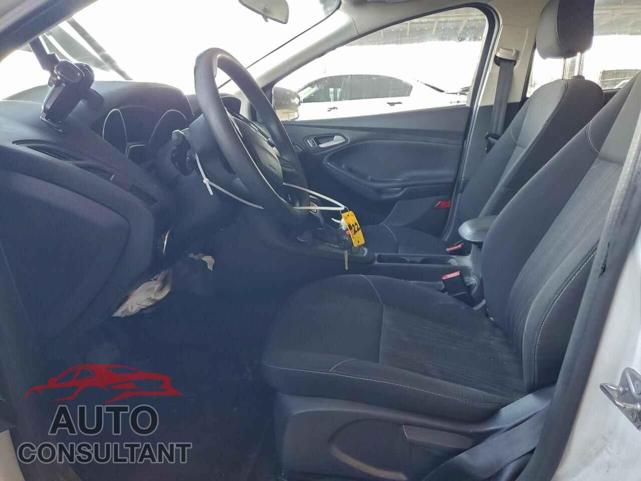 FORD FOCUS 2016 - 1FADP3F23GL363320