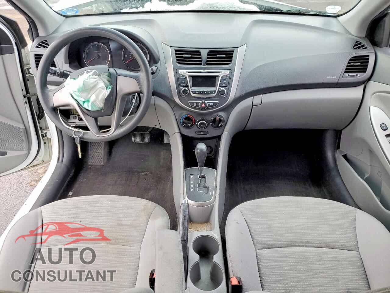 HYUNDAI ACCENT 2016 - KMHCT4AE4GU012432