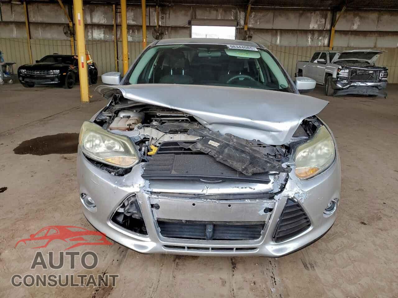 FORD FOCUS 2012 - 1FAHP3F21CL217302