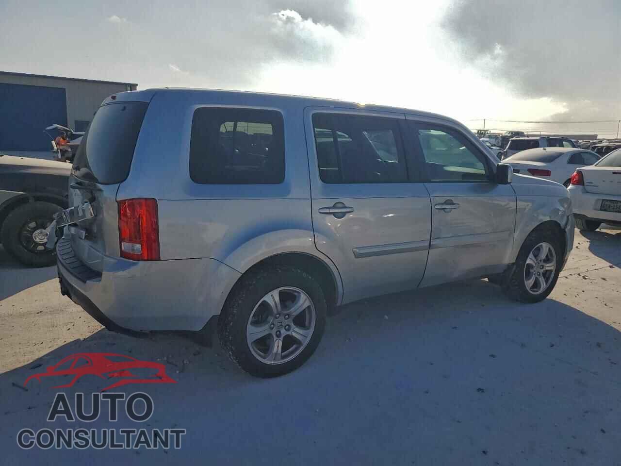 HONDA PILOT 2013 - 5FNYF3H59DB014005