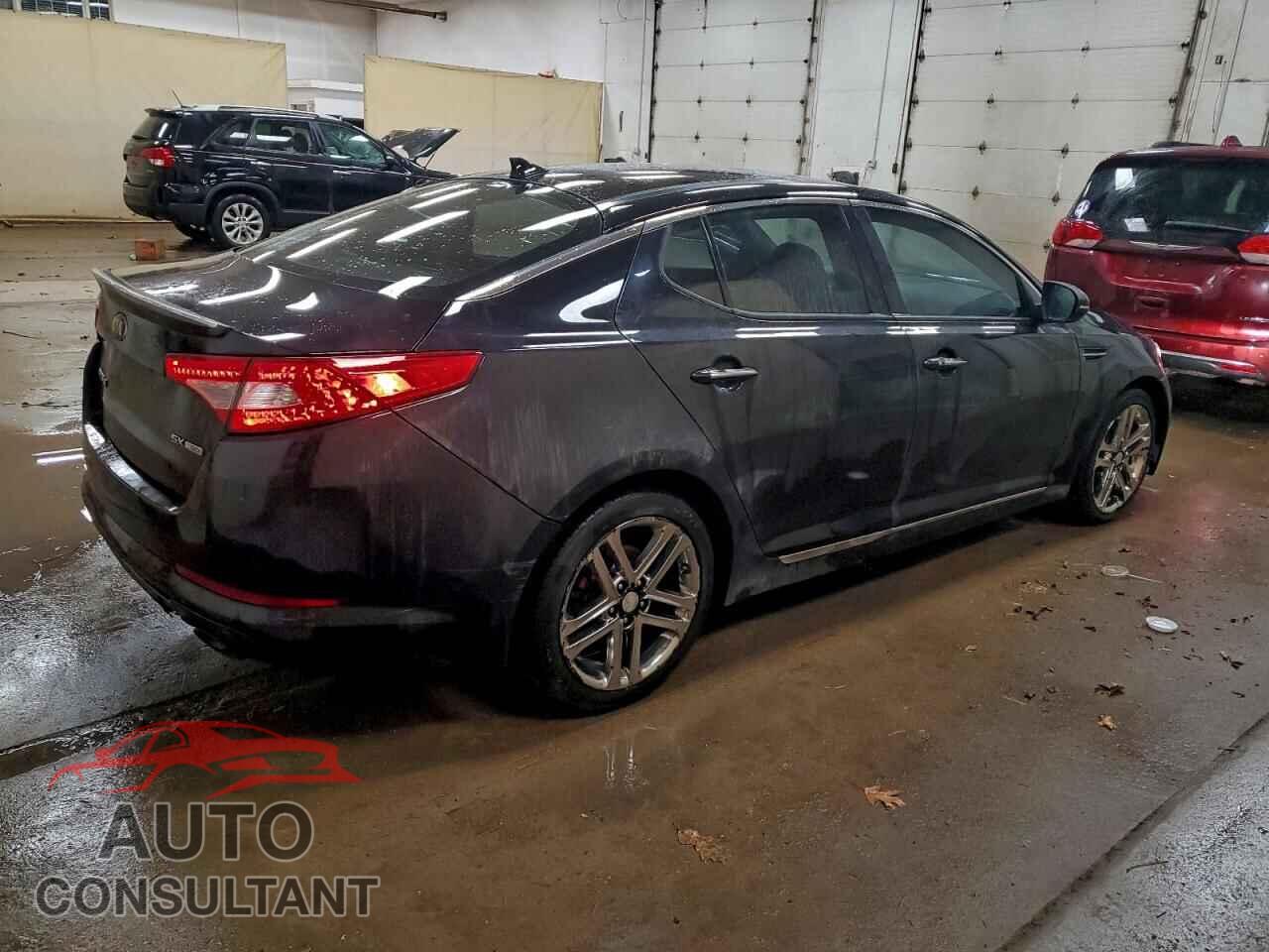 KIA OPTIMA 2013 - 5XXGR4A67DG100650