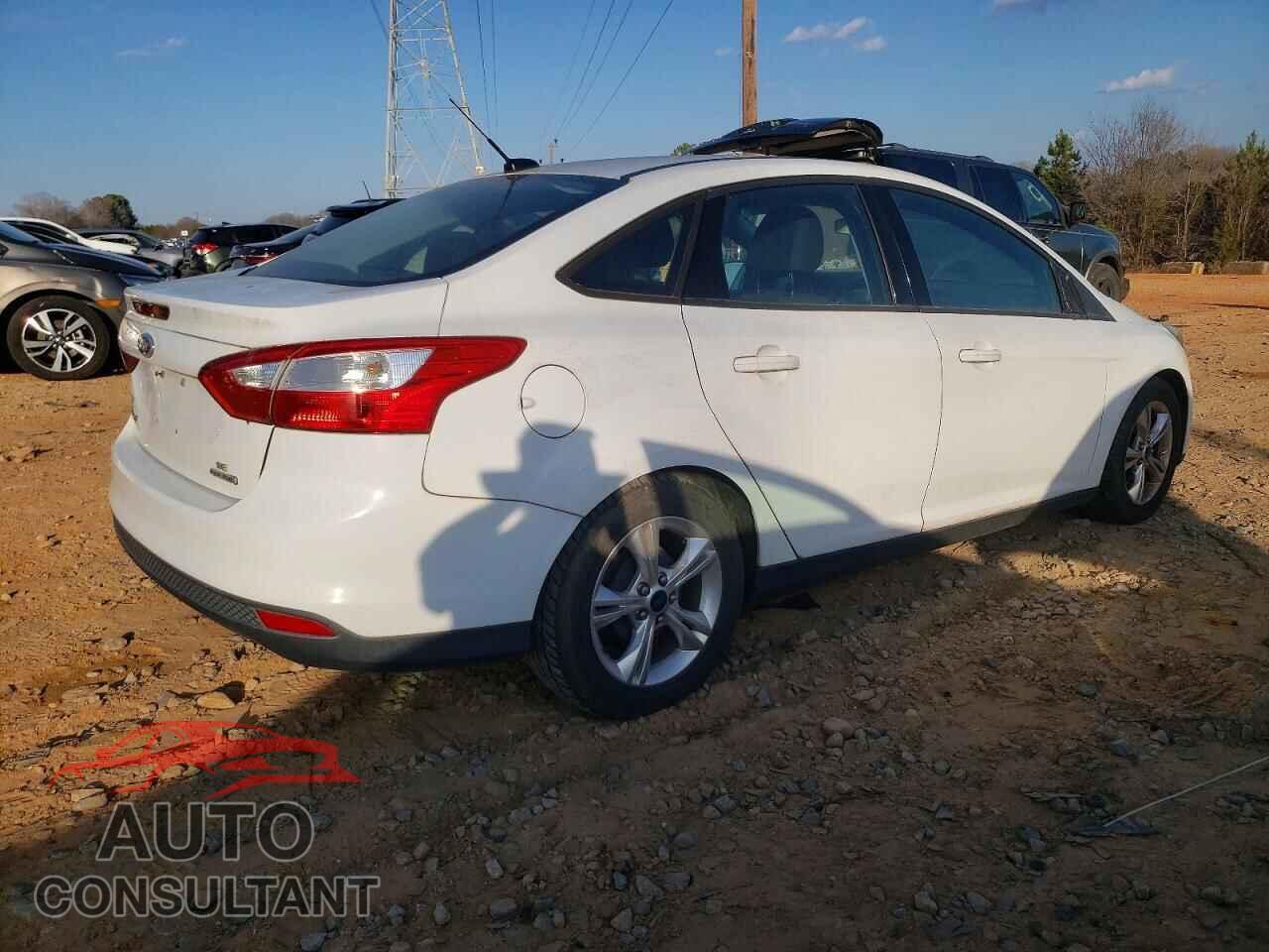 FORD FOCUS 2014 - 1FADP3F23EL140109