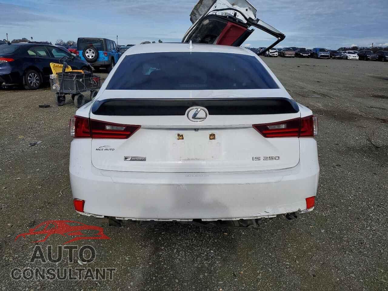 LEXUS IS 2014 - JTHBF1D27E5040822
