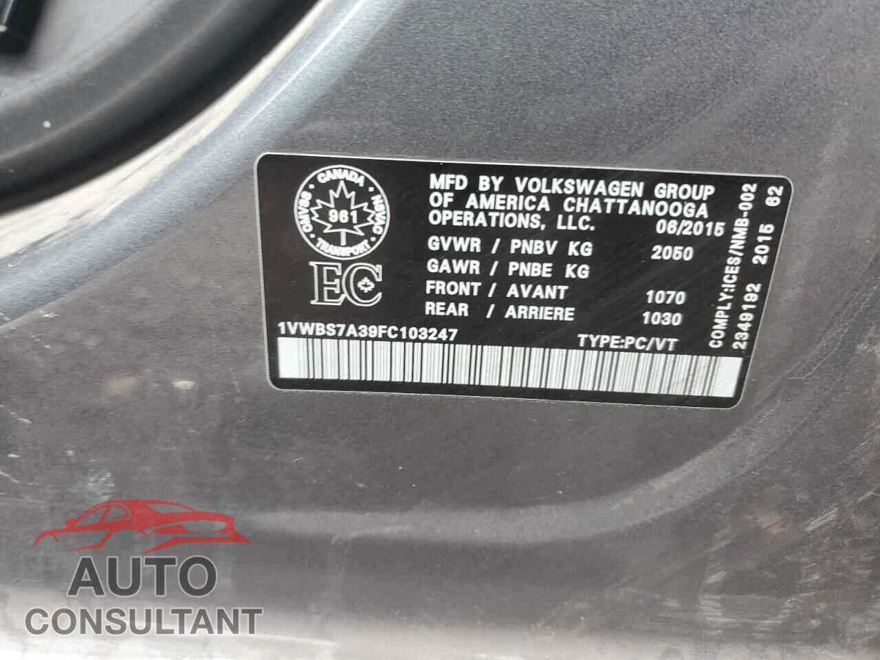 VOLKSWAGEN PASSAT 2015 - 1VWBS7A39FC103247