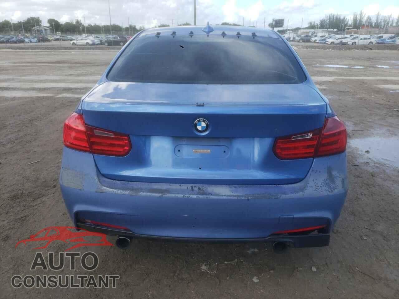 BMW 3 SERIES 2013 - WBA3A9G50DNP37883