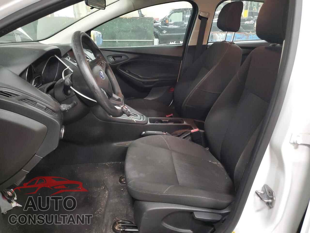 FORD FOCUS 2016 - 1FADP3E27GL282189