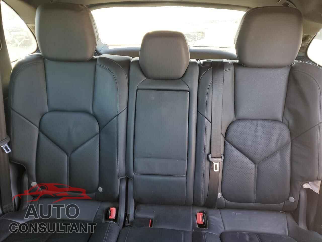 PORSCHE CAYENNE 2013 - WP1AB2A2XDLA86561