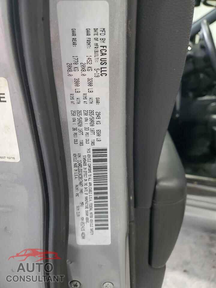 DODGE DURANGO 2019 - 1C4RDJDG1KC817407