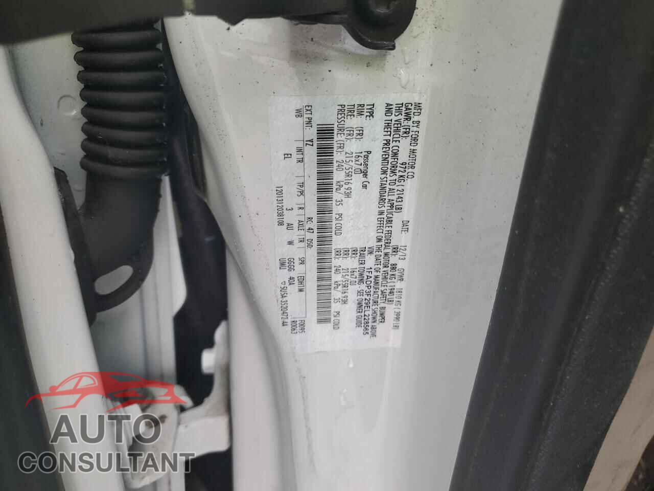 FORD FOCUS 2014 - 1FADP3F29EL228565