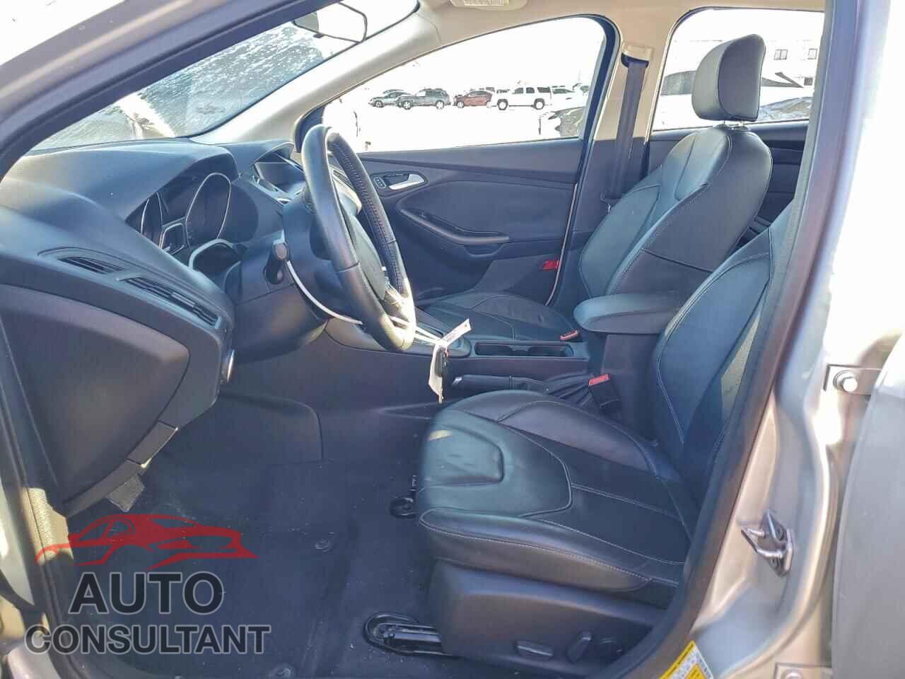 FORD FOCUS 2016 - 1FADP3F2XGL404686