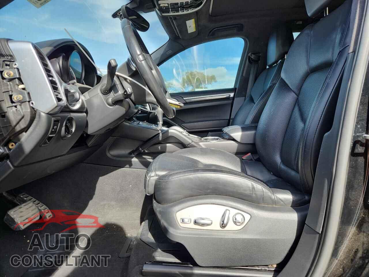 PORSCHE CAYENNE 2012 - WP1AC2A24CLA84283
