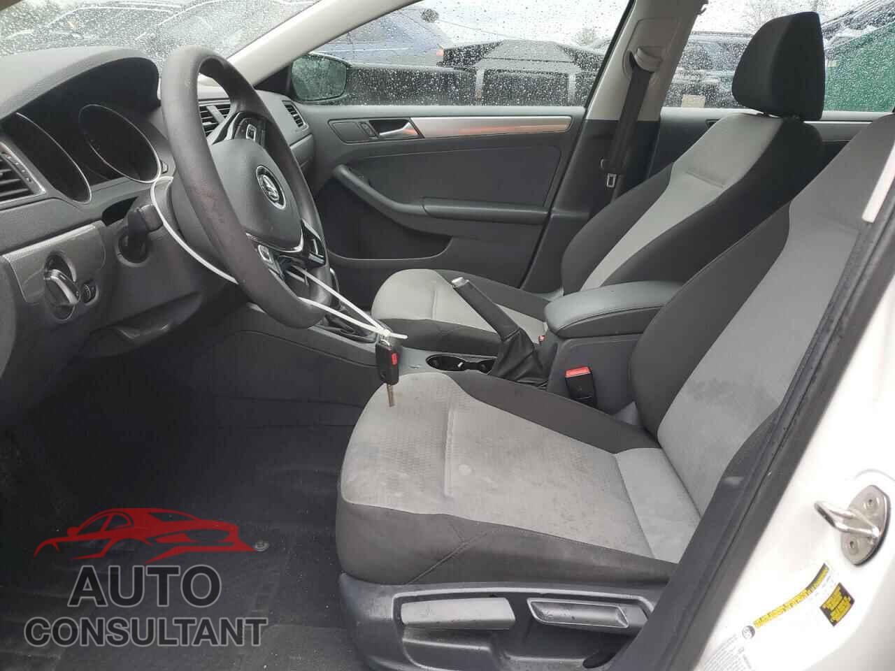 VOLKSWAGEN JETTA 2017 - 3VW2B7AJ5HM224244