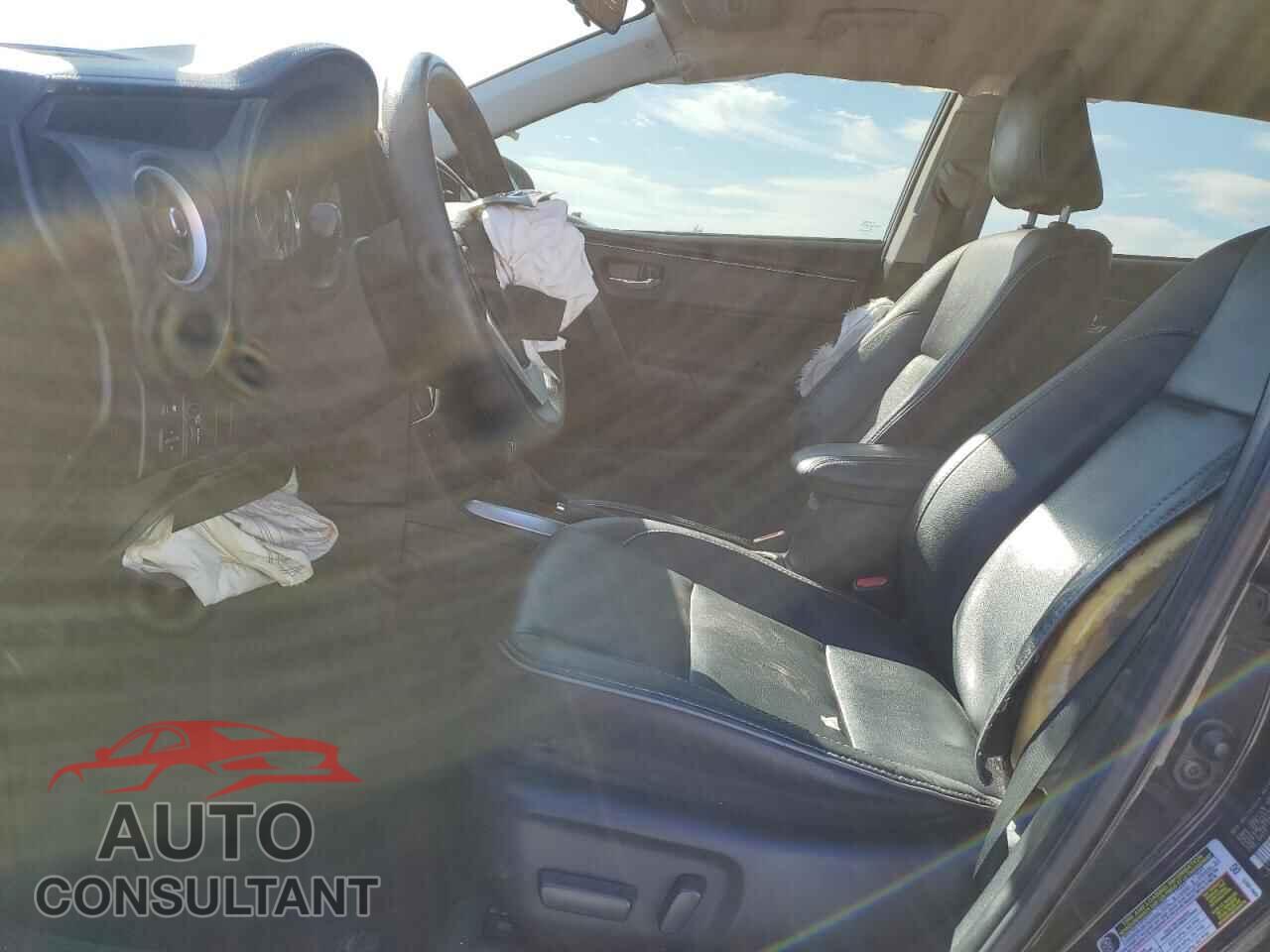 TOYOTA COROLLA 2017 - 2T1BURHEXHC847689