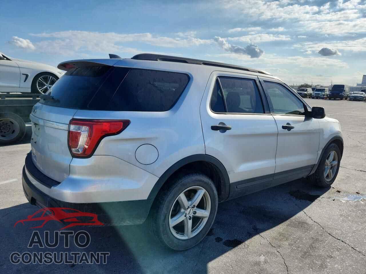 FORD EXPLORER 2018 - 1FM5K7B88JGB78058