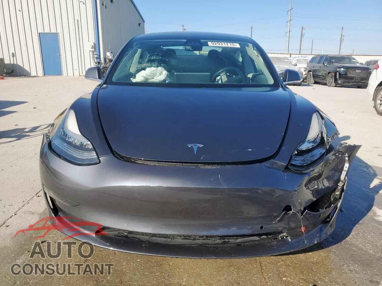 TESLA MODEL 3 2018 - 5YJ3E1EAXJF158046