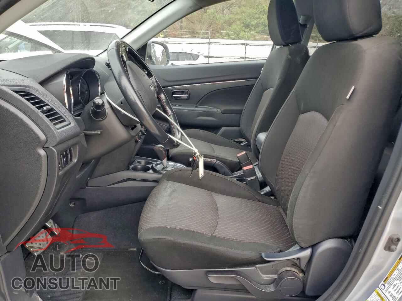 MITSUBISHI OUTLANDER 2017 - JA4AP3AUXHZ034385