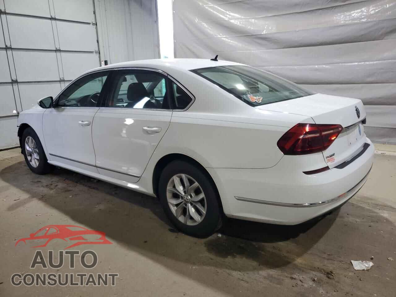 VOLKSWAGEN PASSAT 2017 - 1VWAT7A36HC006535