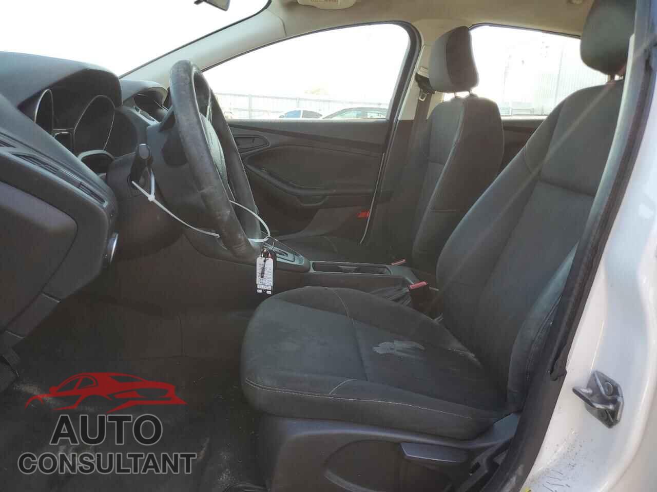 FORD FOCUS 2016 - 1FADP3E29GL261506