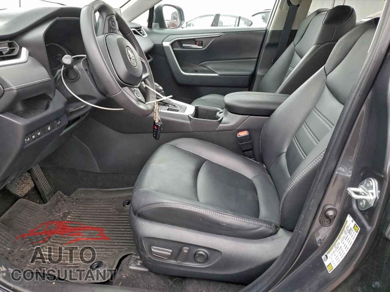 TOYOTA RAV4 2023 - 2T3A1RFV4PC340669