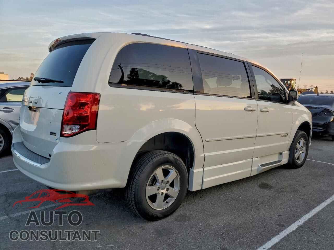 DODGE CARAVAN 2013 - 2C4RDGCG3DR627638