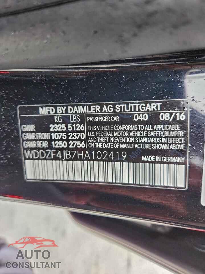 MERCEDES-BENZ E-CLASS 2017 - WDDZF4JB7HA102419