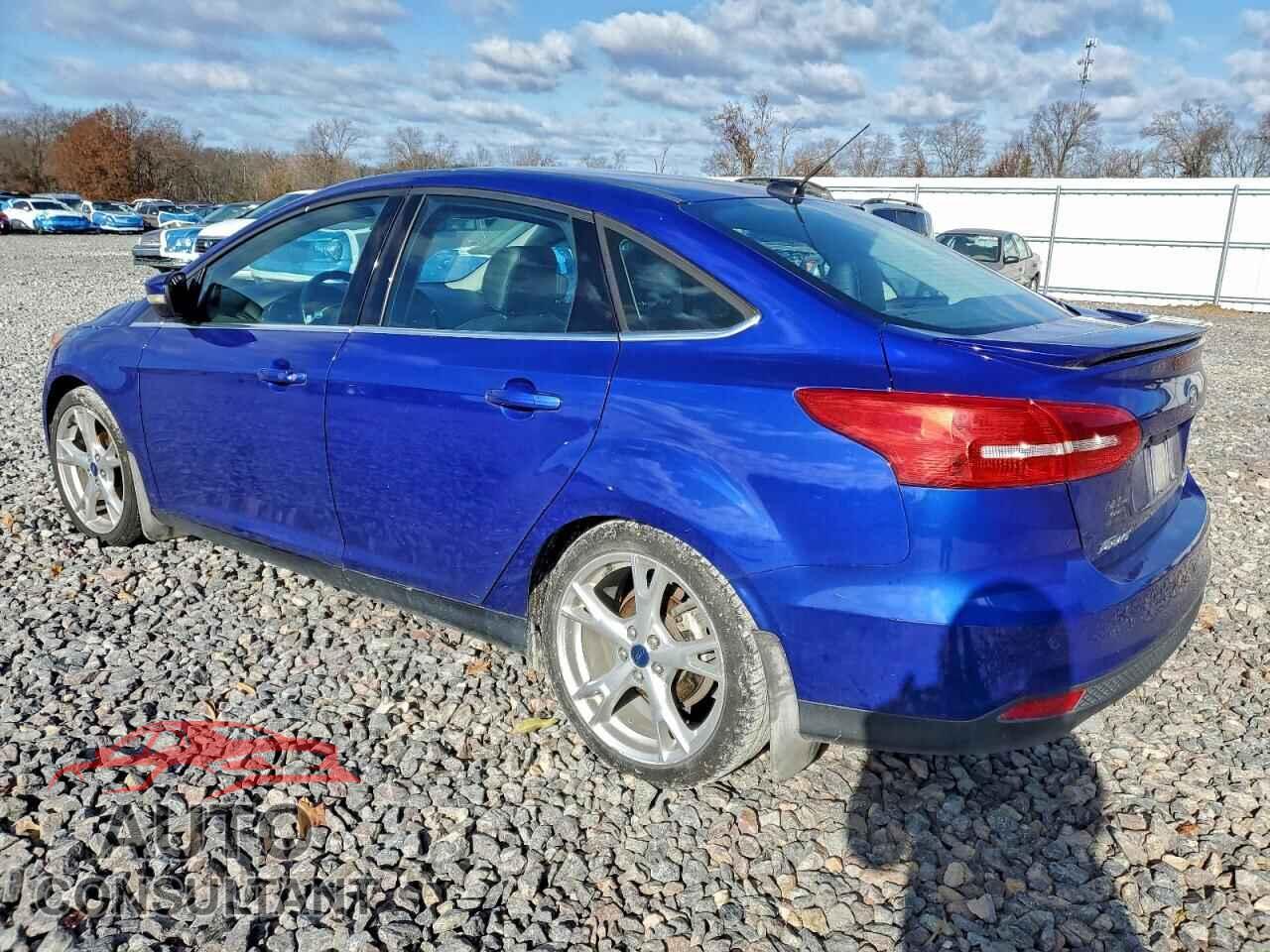 FORD FOCUS 2015 - 1FADP3J25FL256940