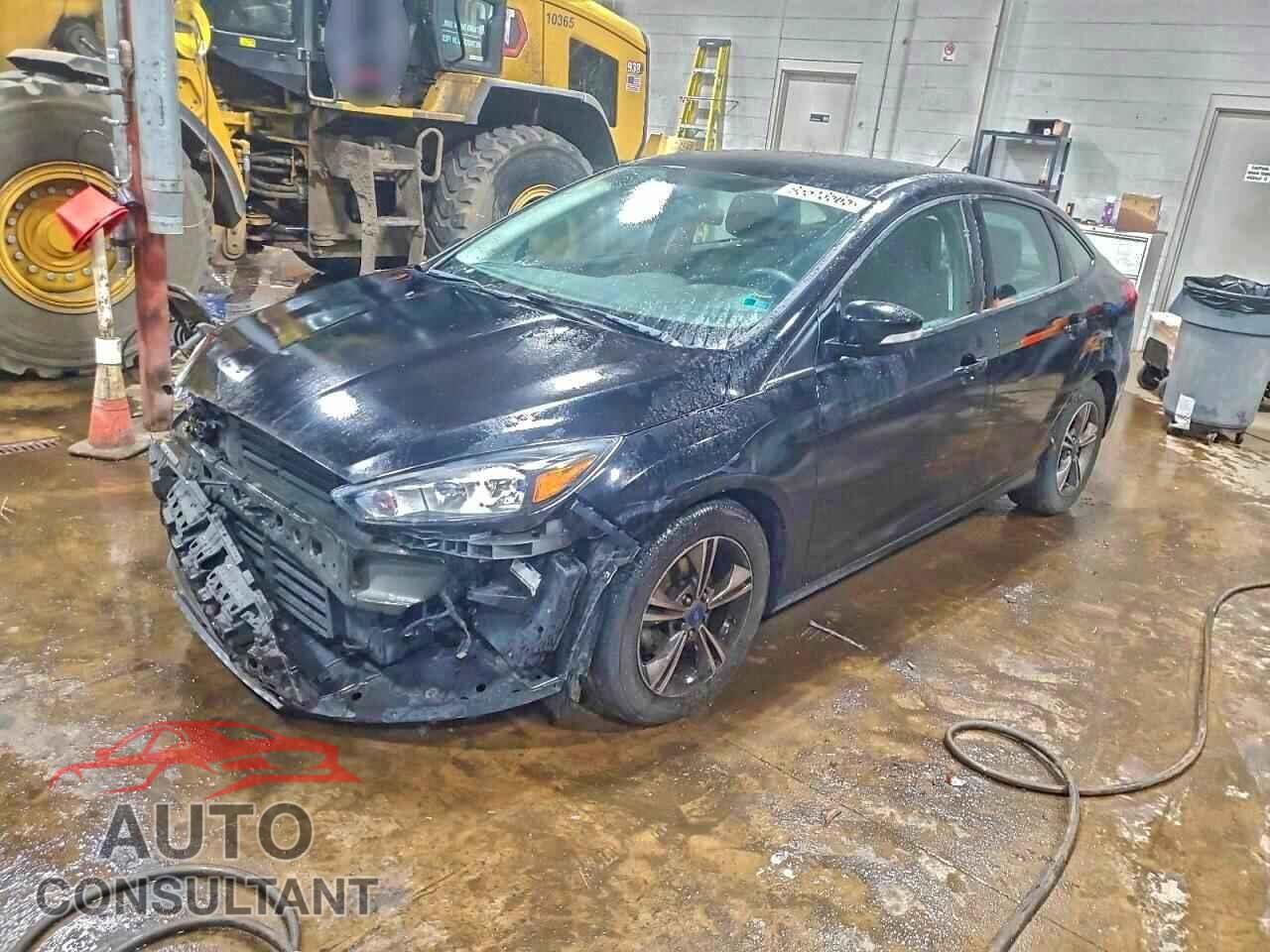 FORD FOCUS 2018 - 1FADP3FEXJL264317