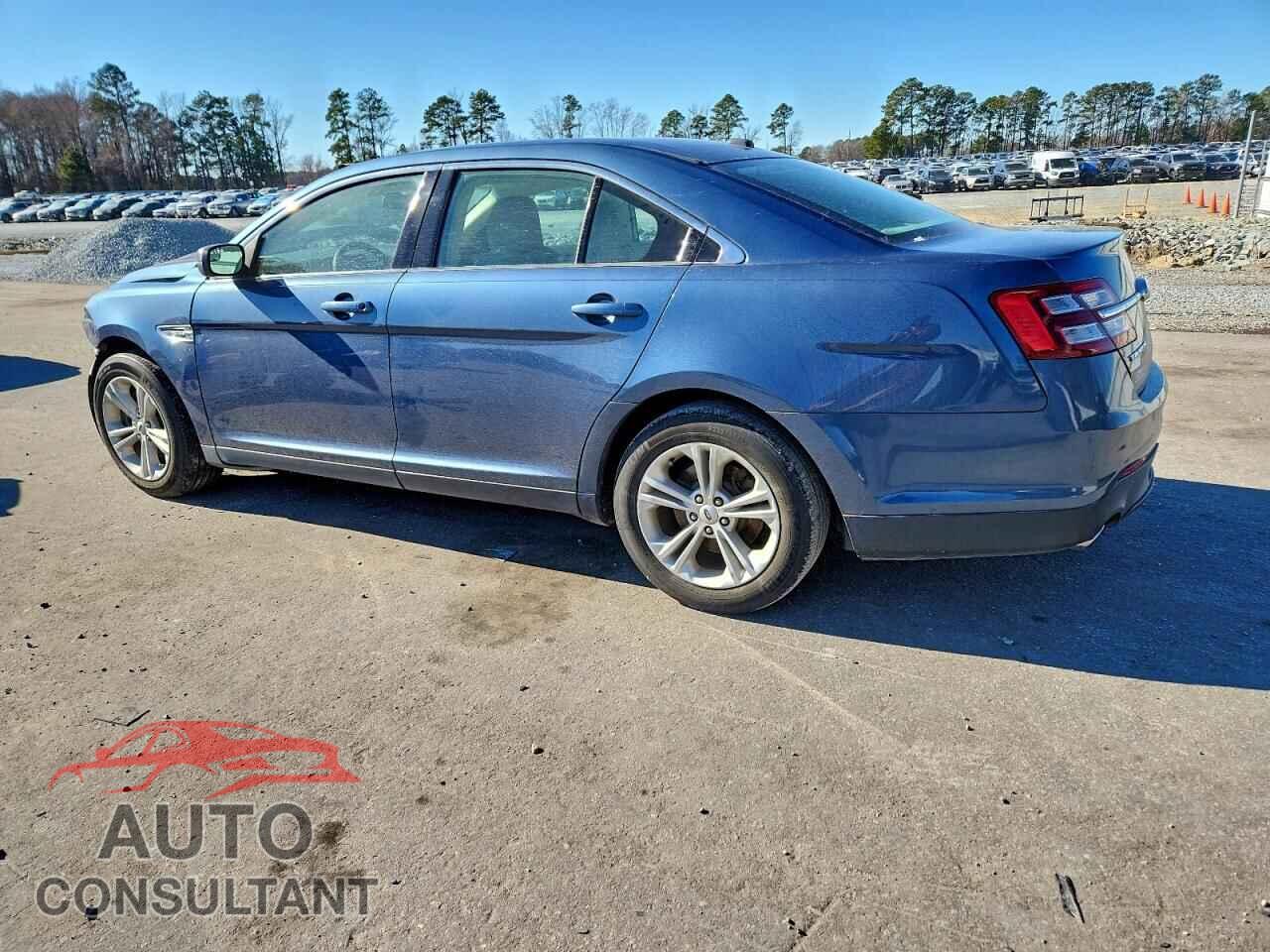 FORD TAURUS 2018 - 1FAHP2D80JG106358