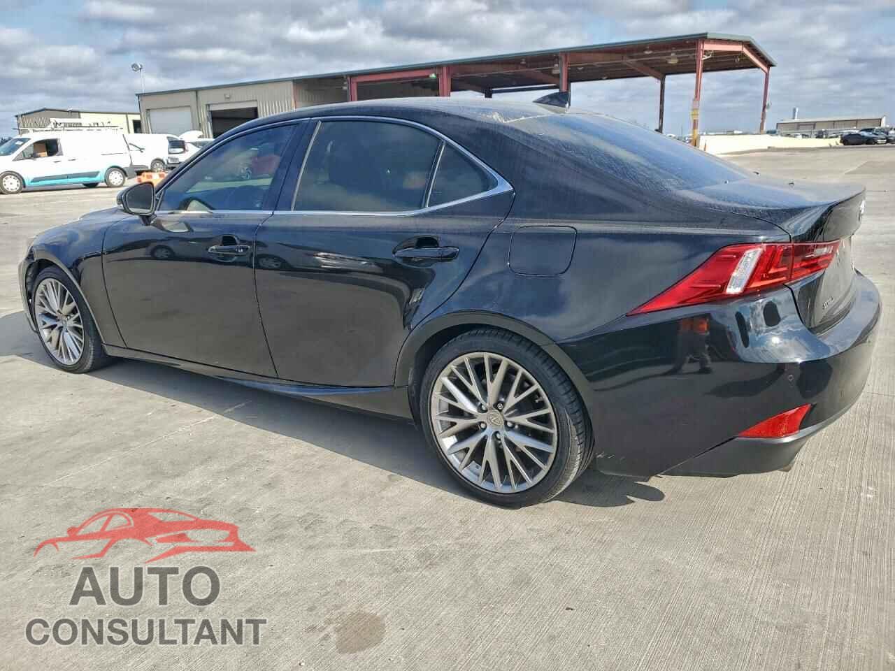 LEXUS IS 2014 - JTHBF1D20E5016717