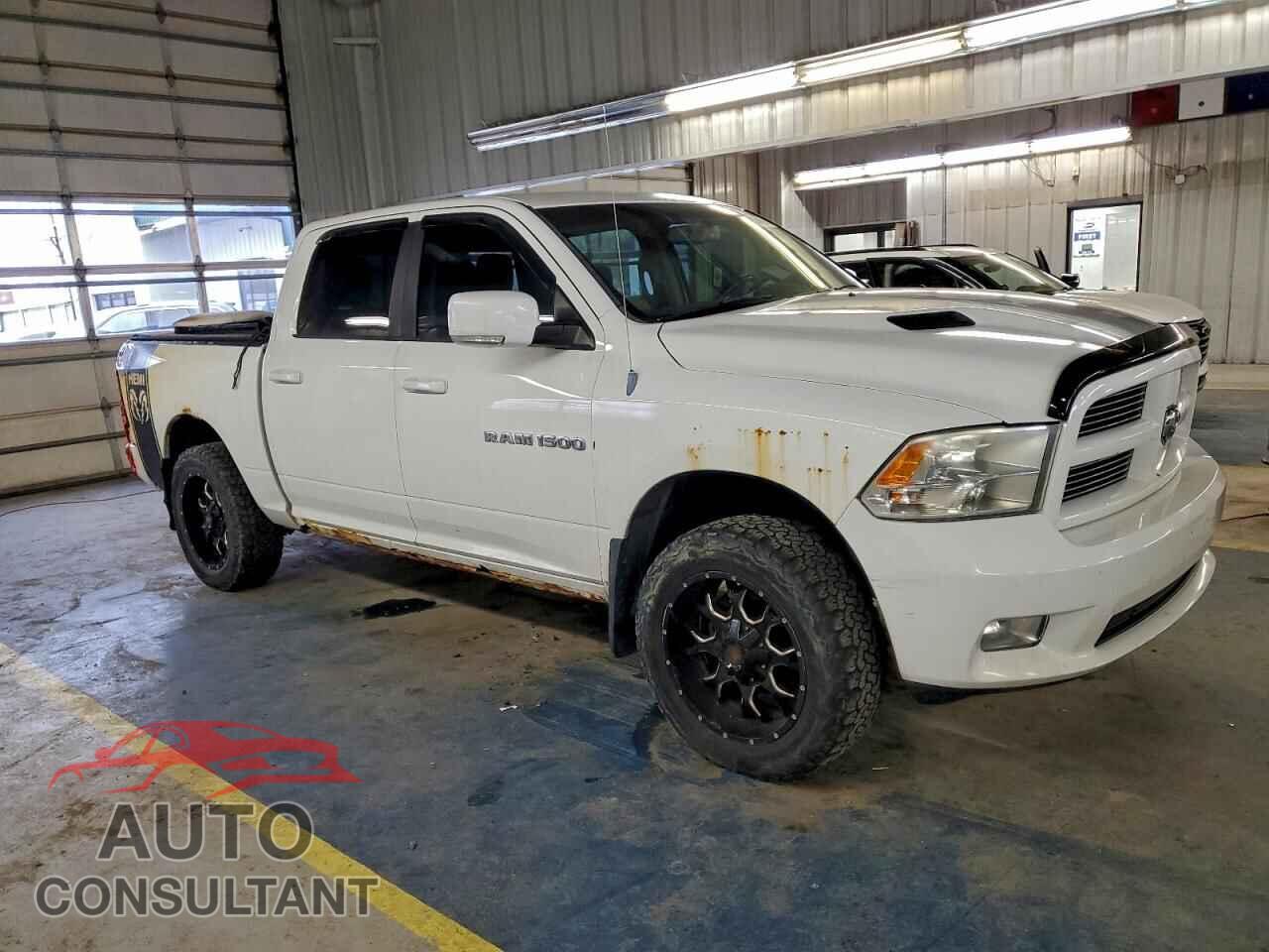 DODGE RAM 1500 2012 - 1C6RD7MT1CS250873