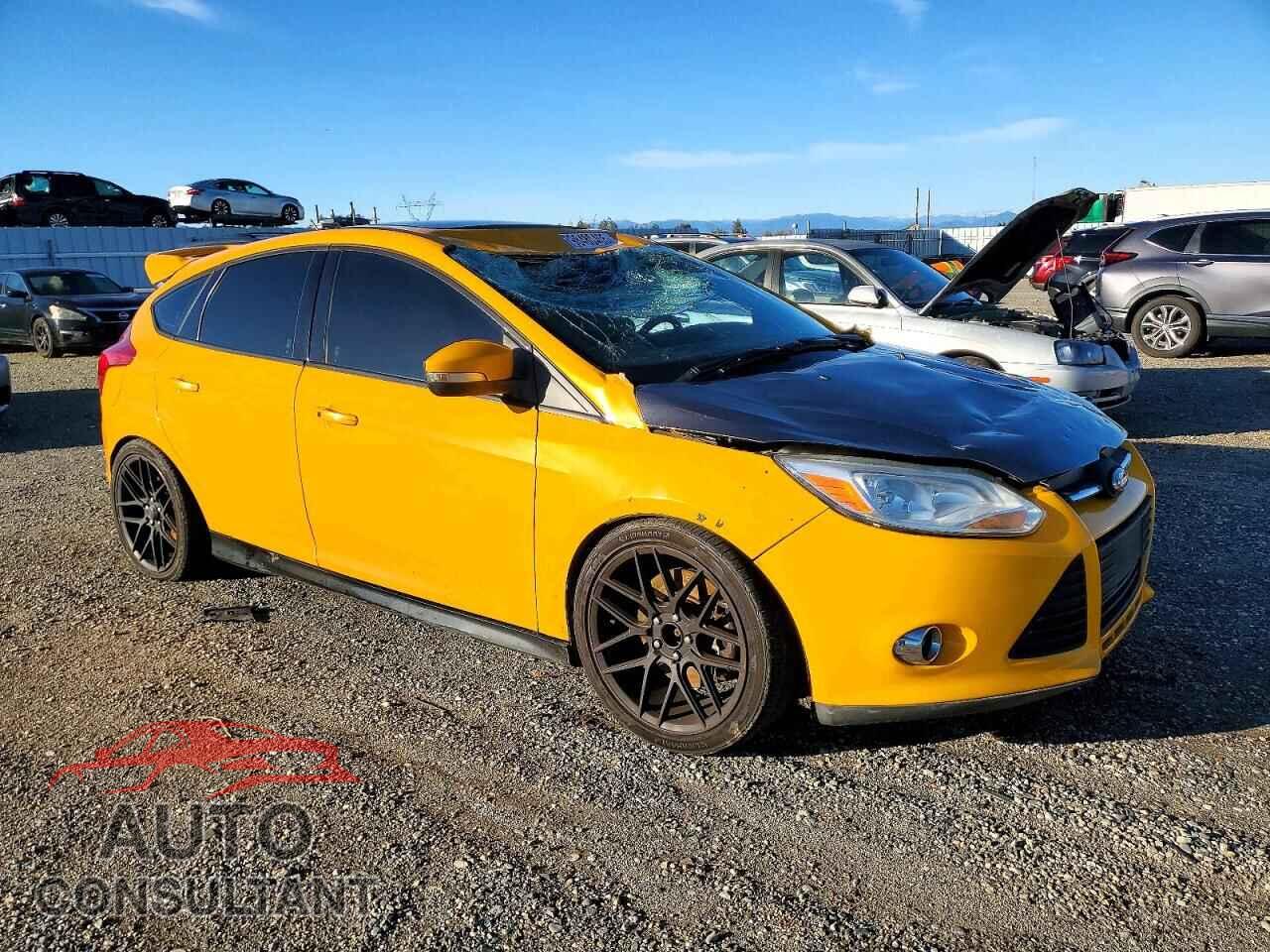 FORD FOCUS 2013 - 1FADP3L90DL363403