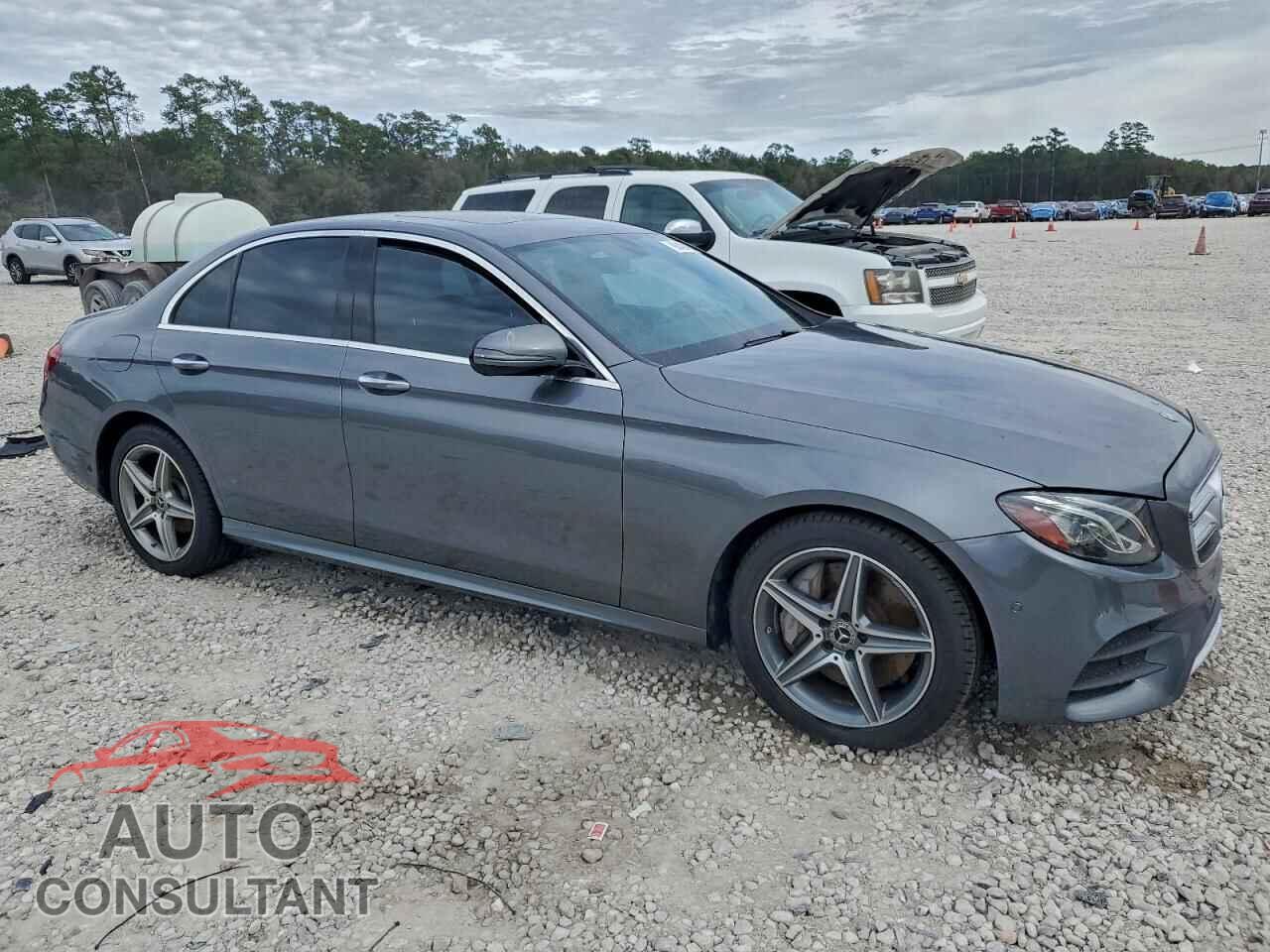 MERCEDES-BENZ E-CLASS 2018 - WDDZF4JB3JA321111
