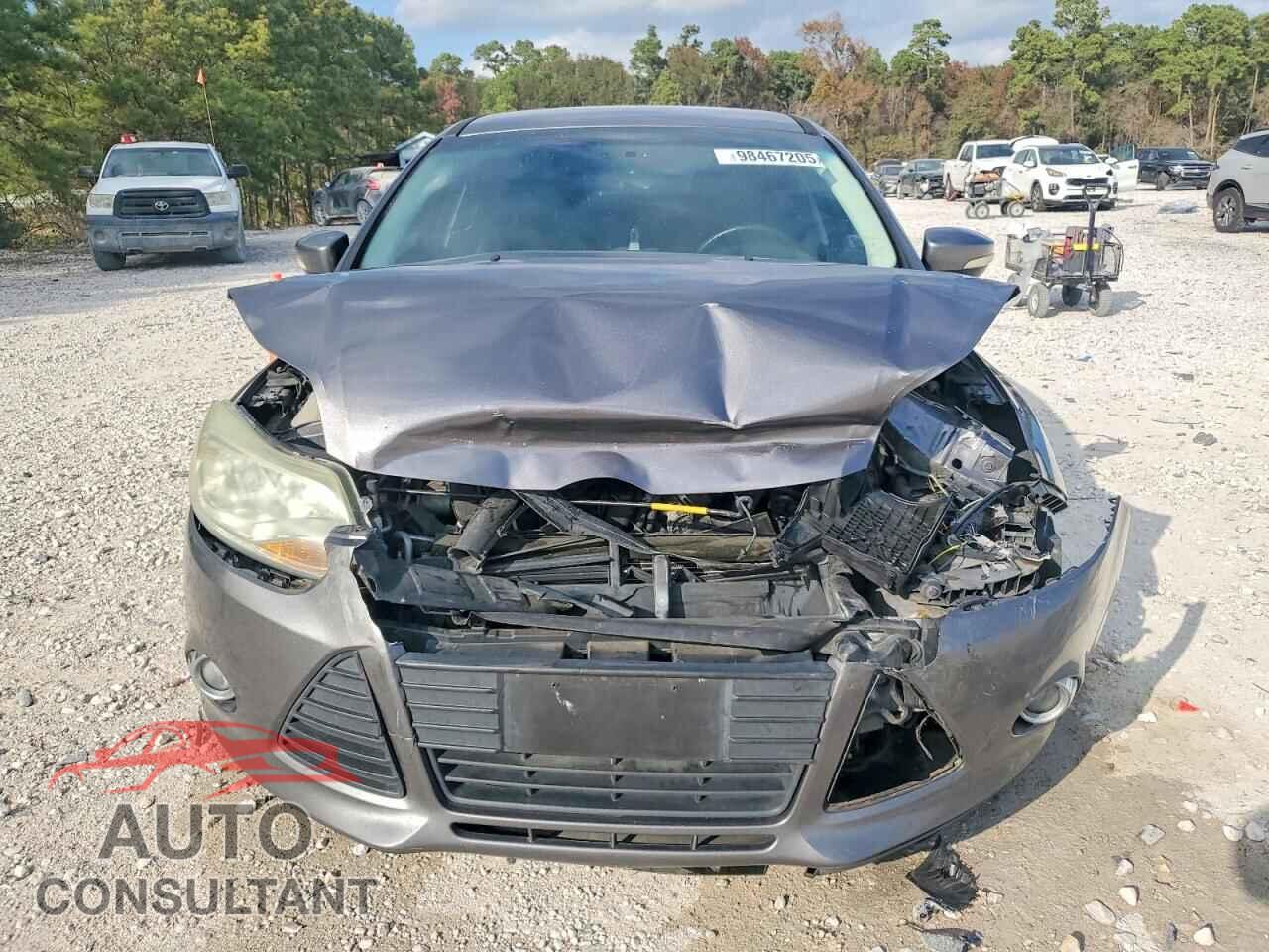 FORD FOCUS 2014 - 1FADP3K28EL381105