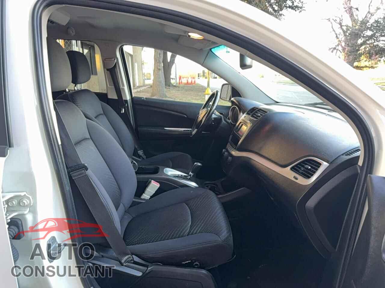 DODGE JOURNEY 2012 - 3C4PDCAB4CT296295