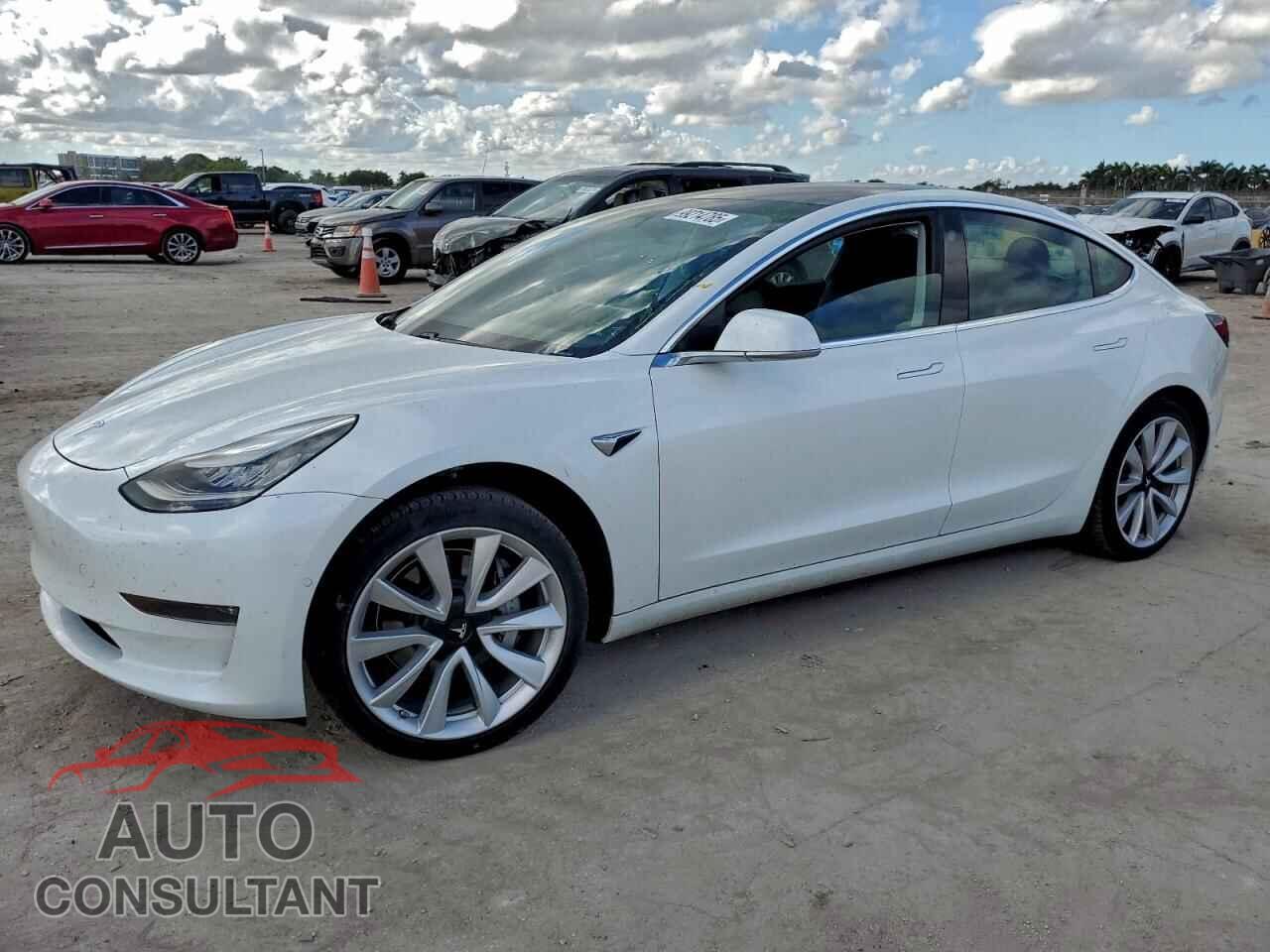 TESLA MODEL 3 2020 - 5YJ3E1EB8LF589061