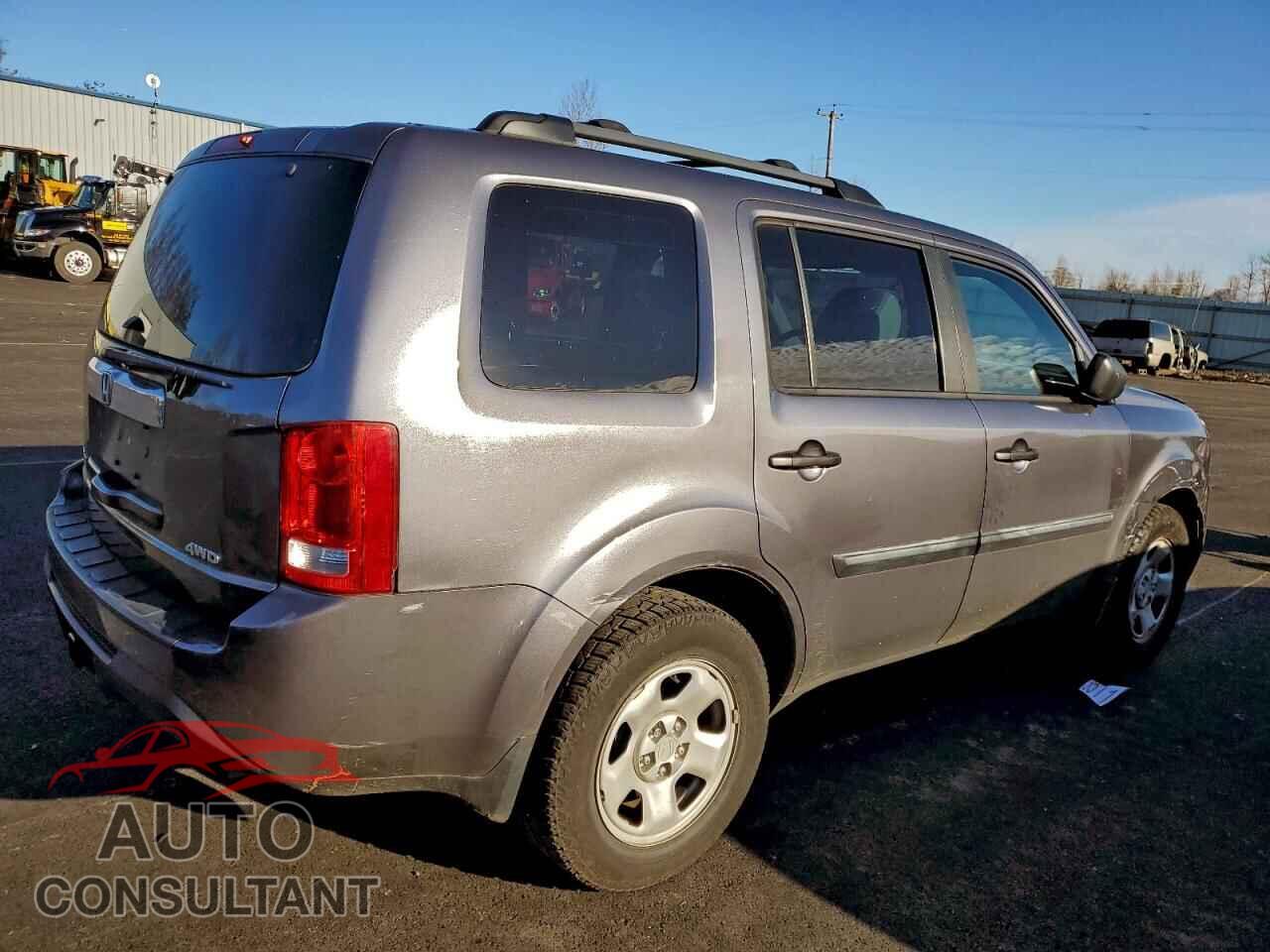 HONDA PILOT 2015 - 5FNYF4H24FB025654
