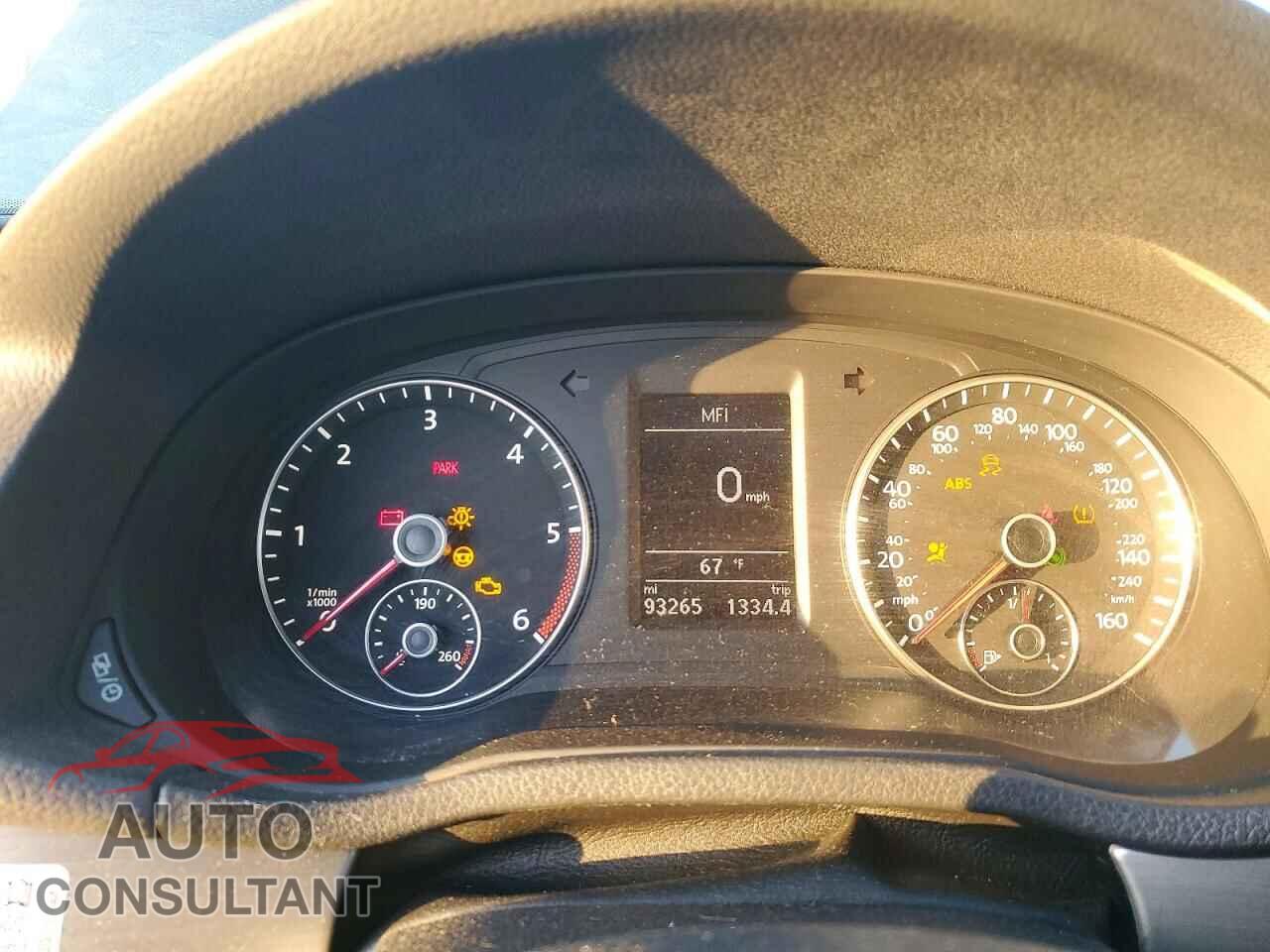 VOLKSWAGEN PASSAT 2014 - 1VWBN7A38EC116237