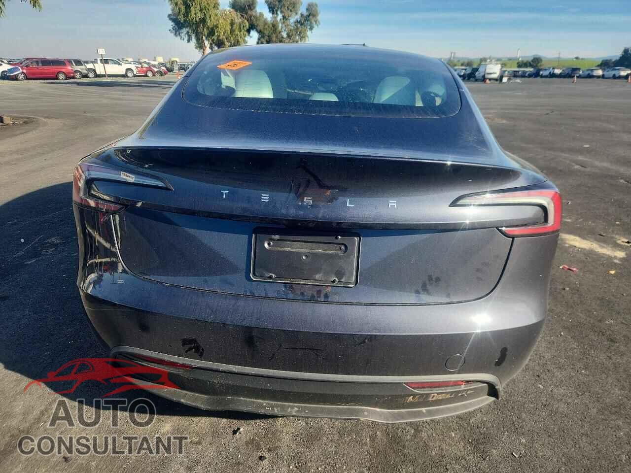 TESLA MODEL 3 2025 - 5YJ3E1EA0SF080555